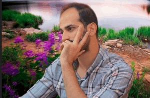 🗒 ده‌سه‌ڵات زانست ئاکادمیک له‌ ژیانه‌وه‌ێ ئیمڕووژیا /گفتگوو وەگەرد “ئه‌شکان میری”